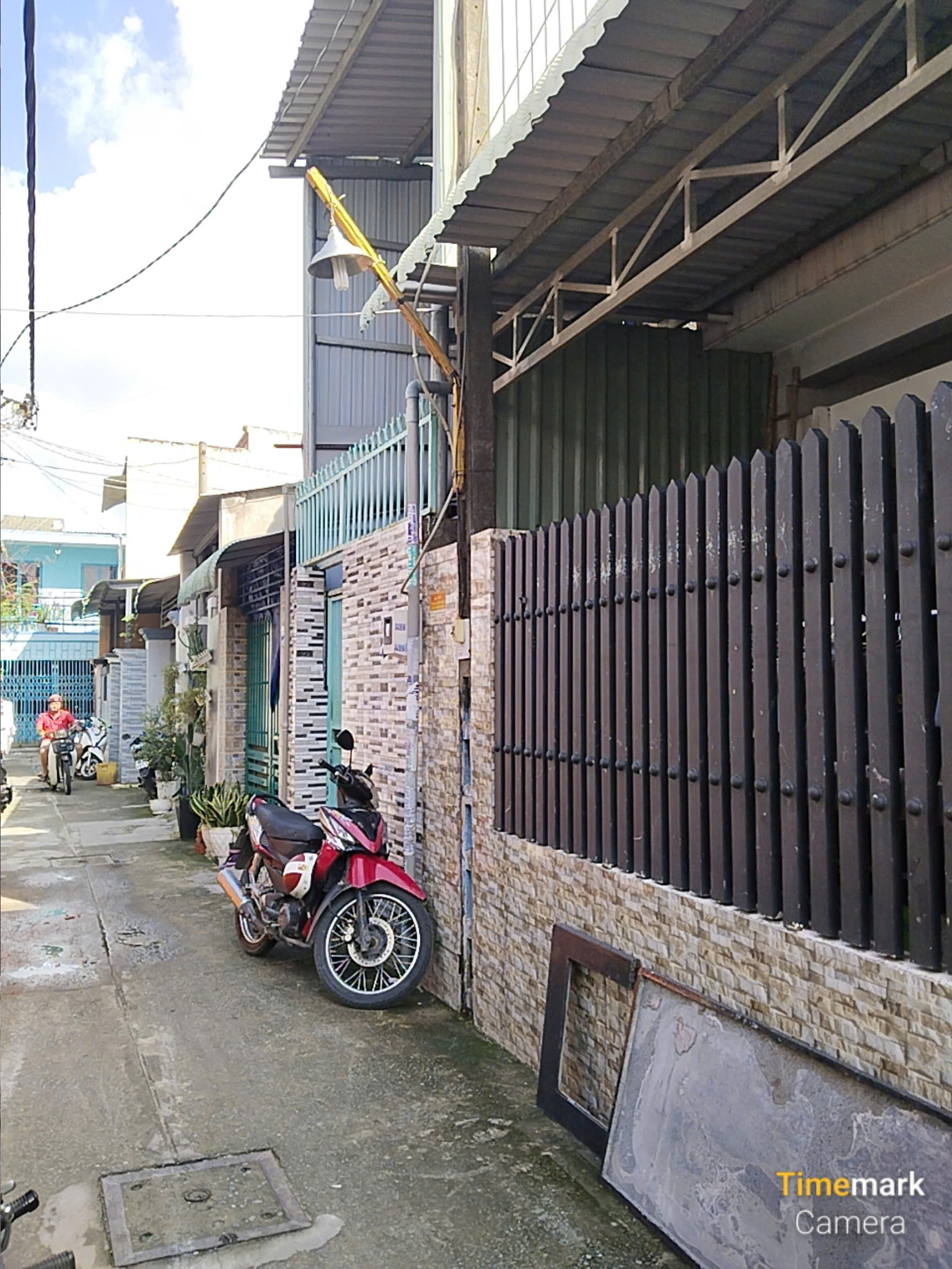 Bán Nhà 2 Mặt Hẻm Thông - Đông Hưng Thuận,Q12 - 2 Tầng - 43m2 - Nhỉnh 2.6 tỷ